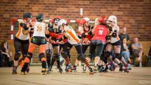 photo : Michel Miossec Facebook Michel Roller Derby Bzh Match Les Morues VS Les Simones